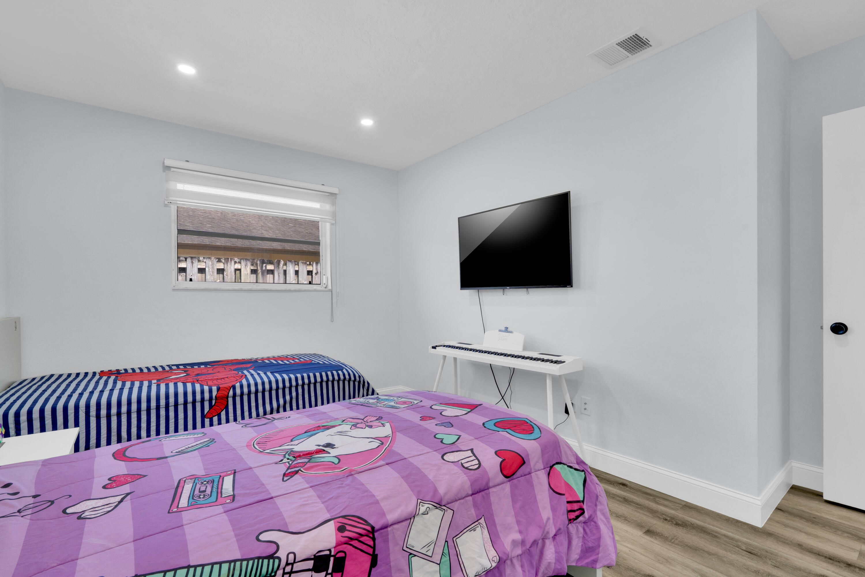 WHISPERING PINES PARK - Residential