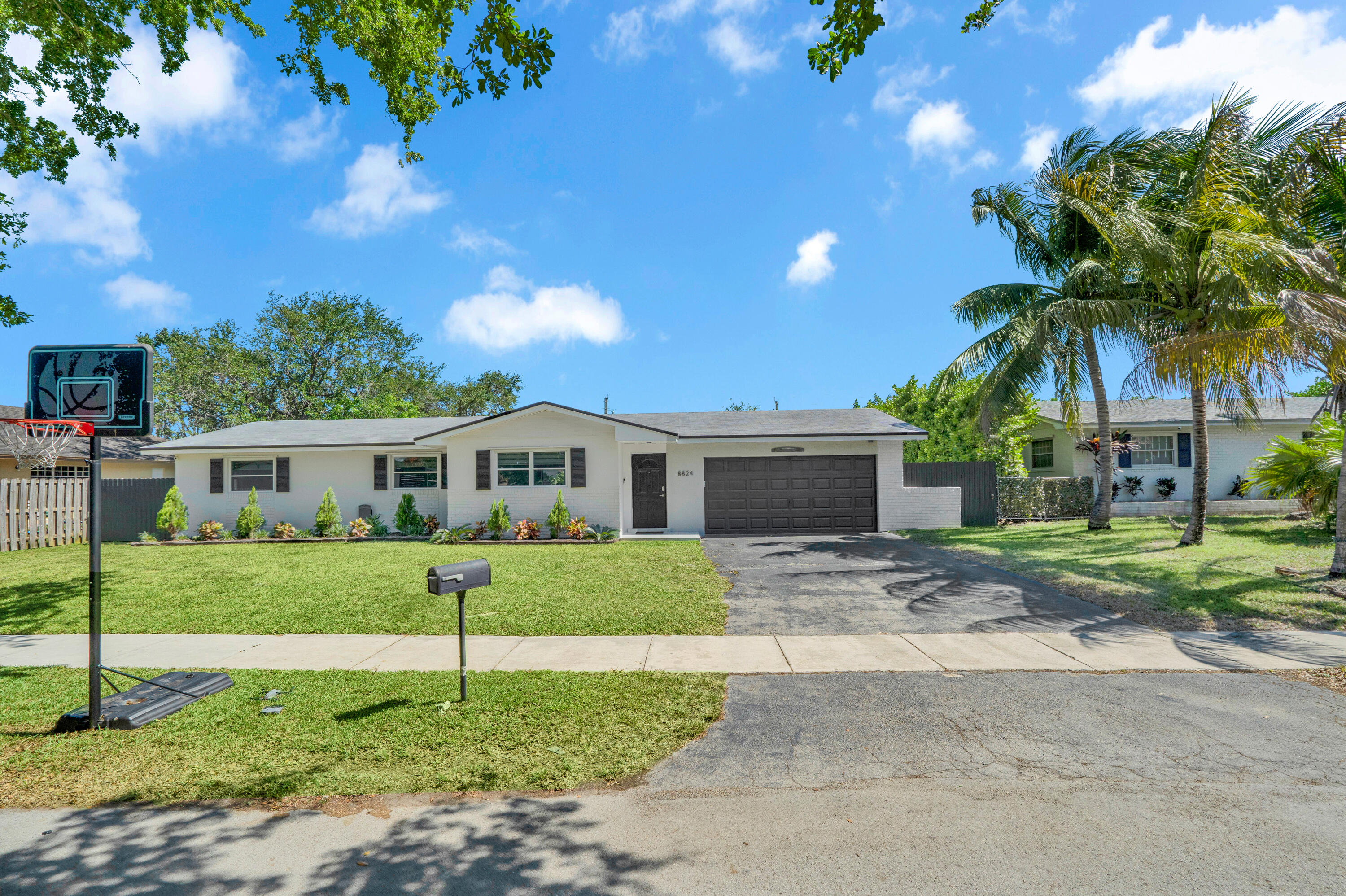 WHISPERING PINES PARK - Residential