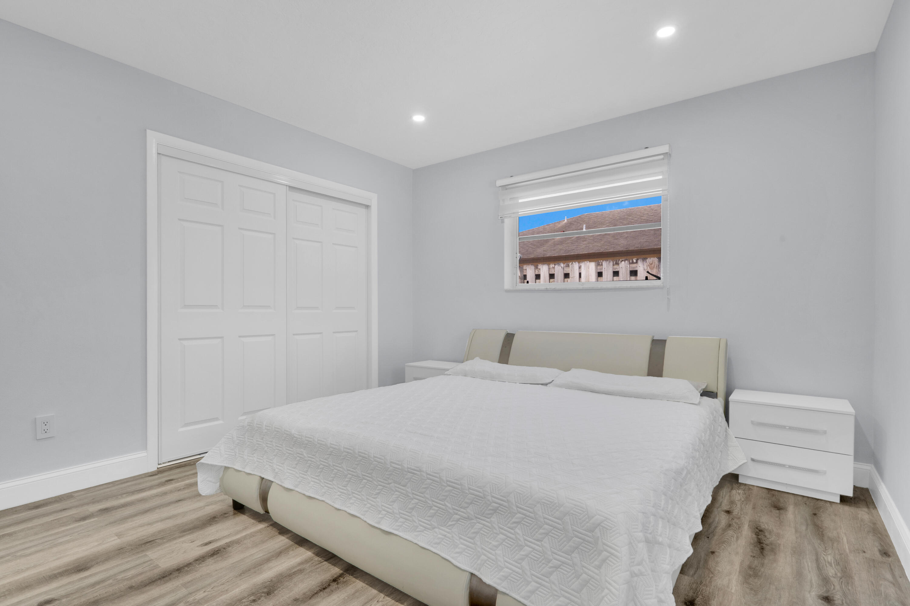 WHISPERING PINES PARK - Residential