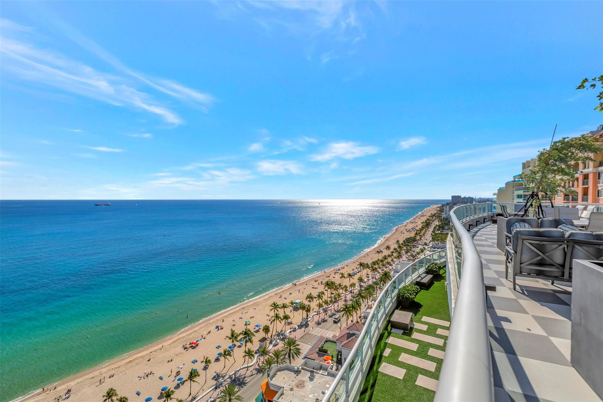 Ritz Carlton - Residential