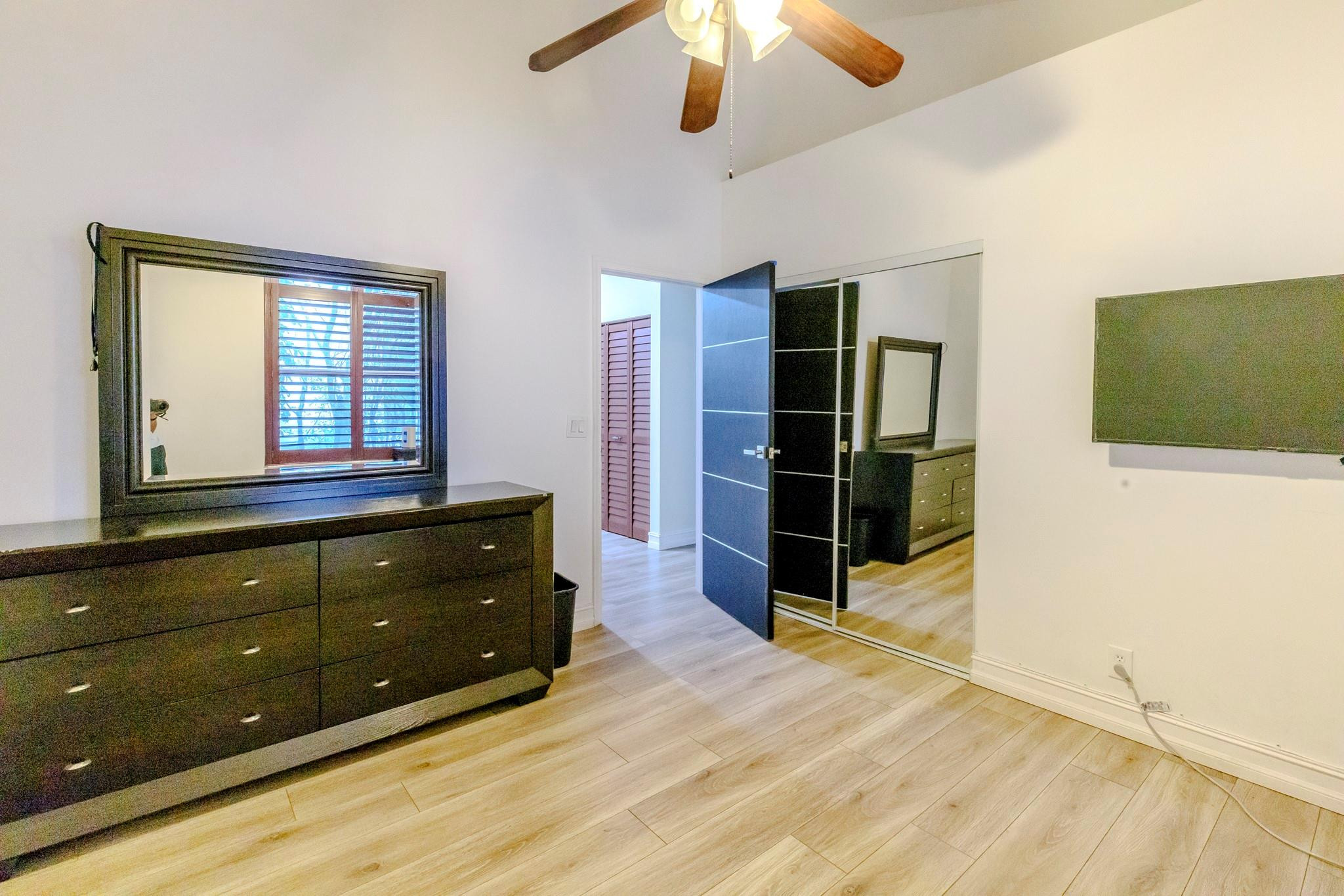 EMBASSY LAKES PHASE II - Residential Lease