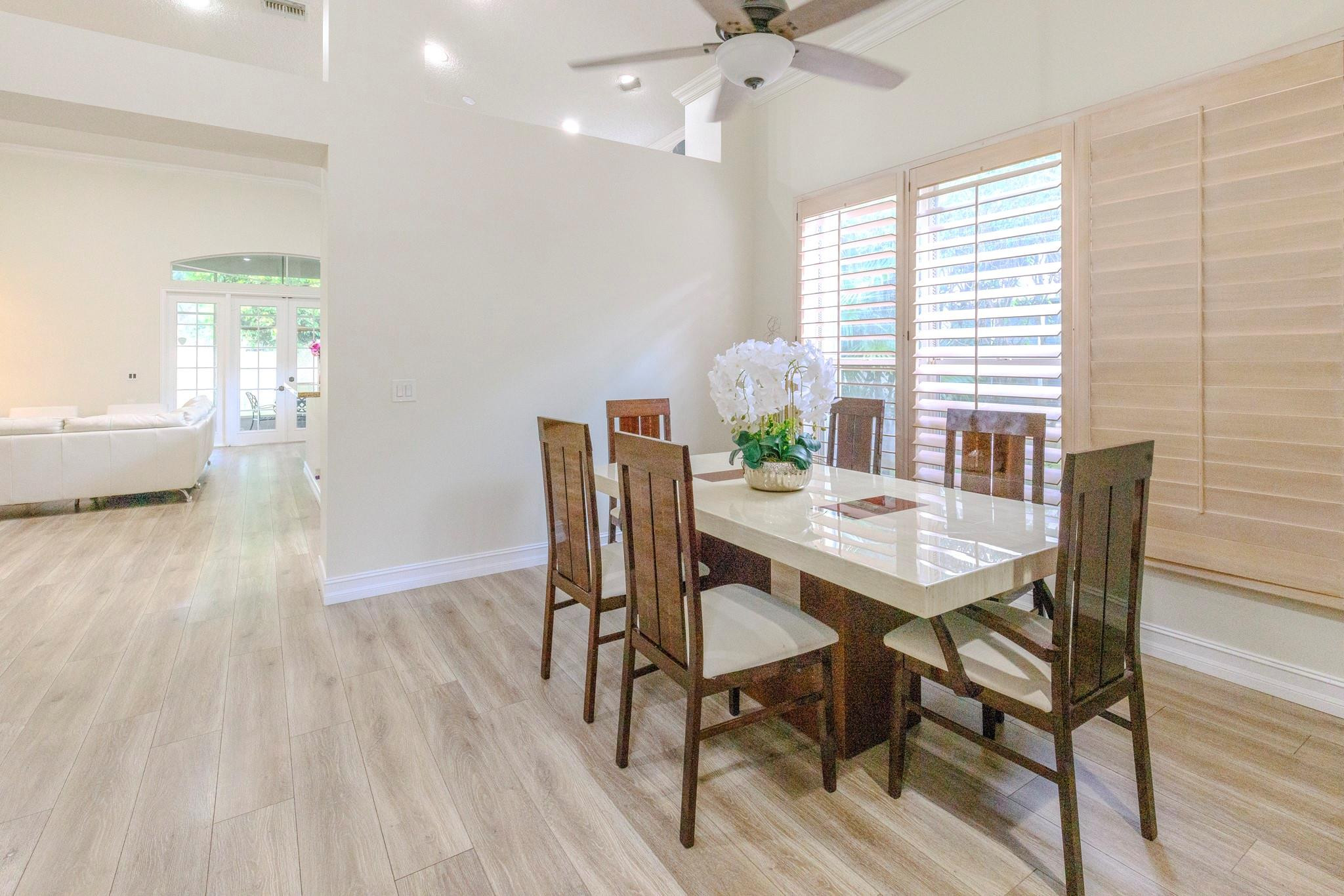 EMBASSY LAKES PHASE II - Residential Lease
