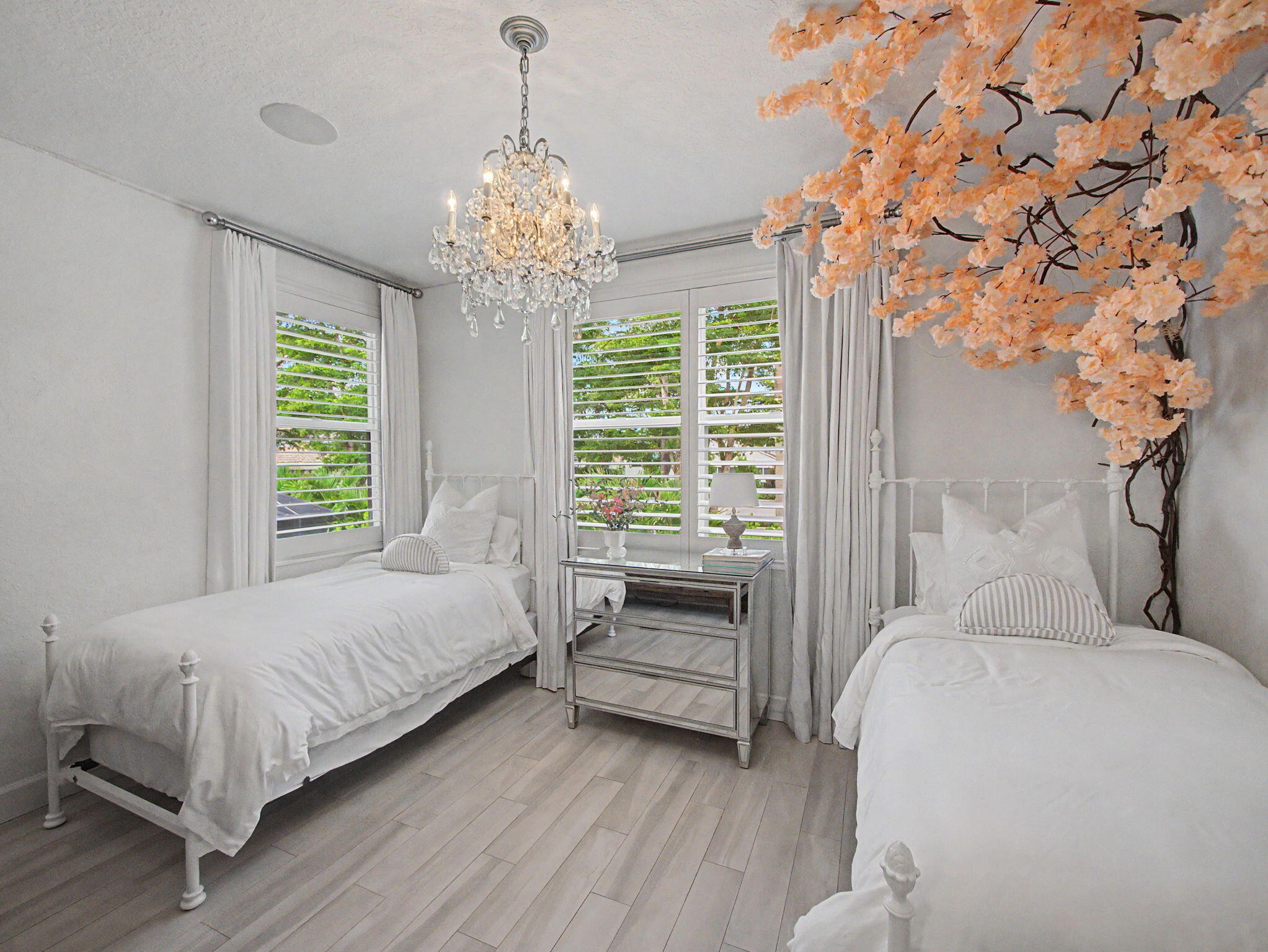 KENSINGTON AT WOODFIELD COUNTRY CLUB - Residential
