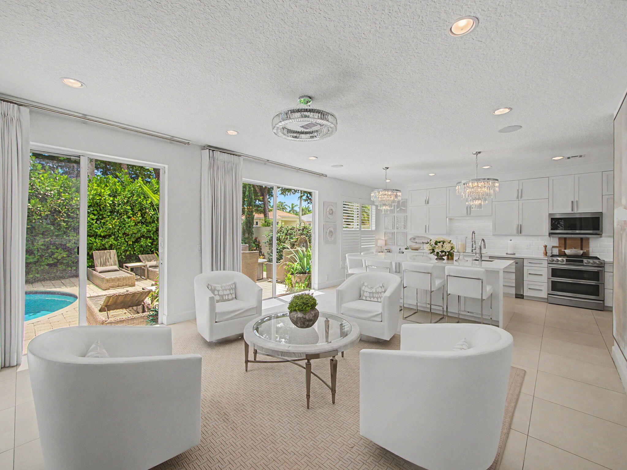 KENSINGTON AT WOODFIELD COUNTRY CLUB - Residential