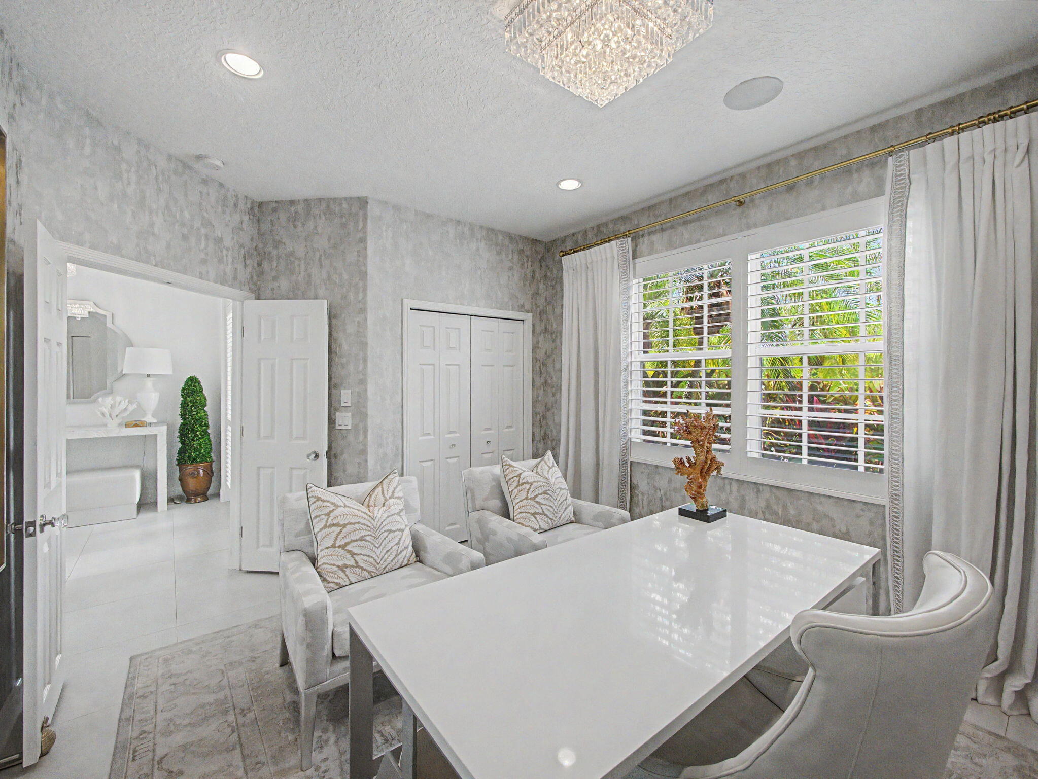 KENSINGTON AT WOODFIELD COUNTRY CLUB - Residential