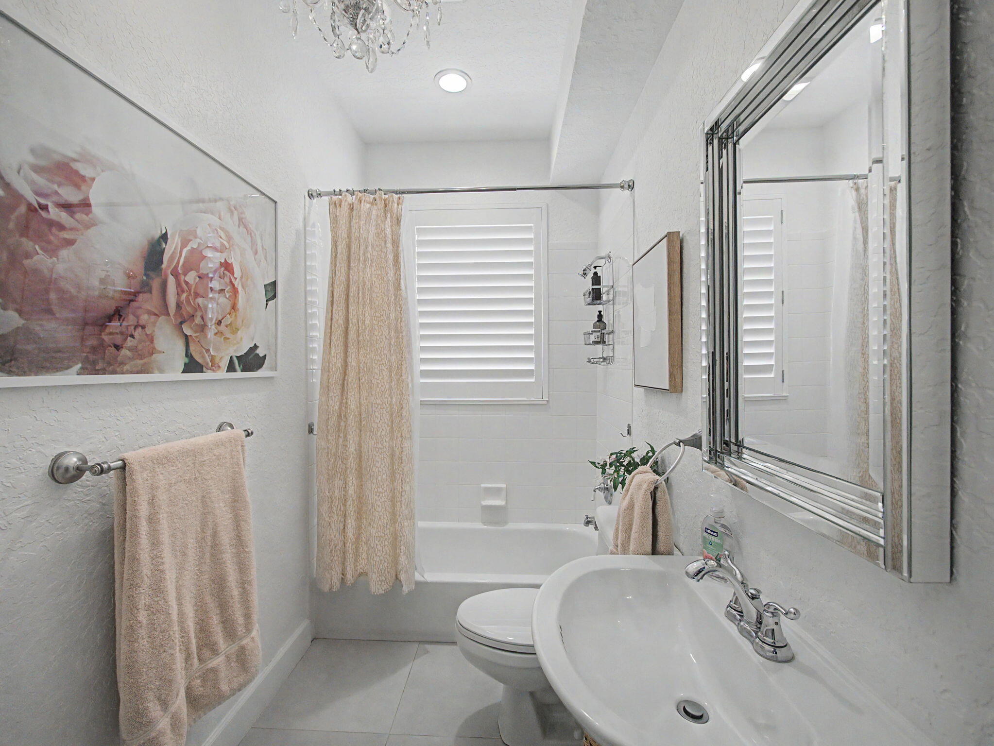 KENSINGTON AT WOODFIELD COUNTRY CLUB - Residential