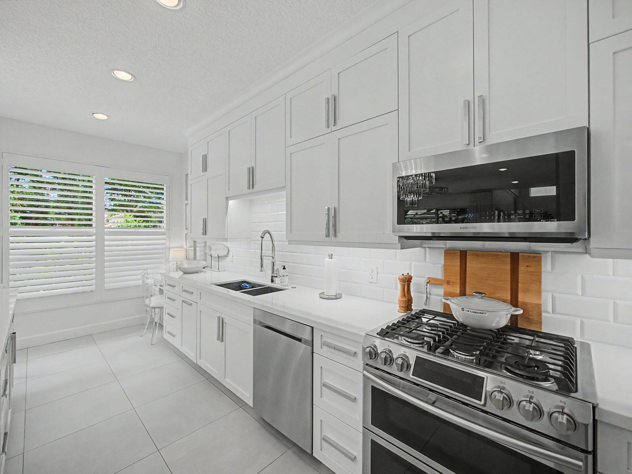 KENSINGTON AT WOODFIELD COUNTRY CLUB - Residential