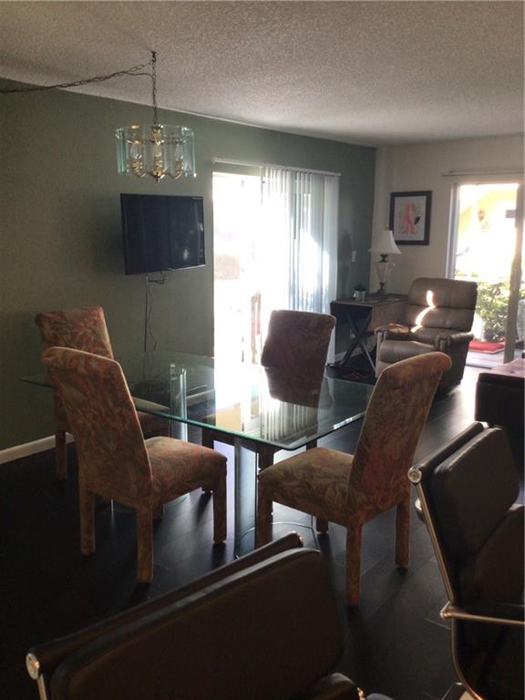 GLADES GOLF & COUNTRY - Residential