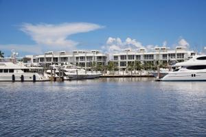 SEAGATE YACHT CLUB - Residential