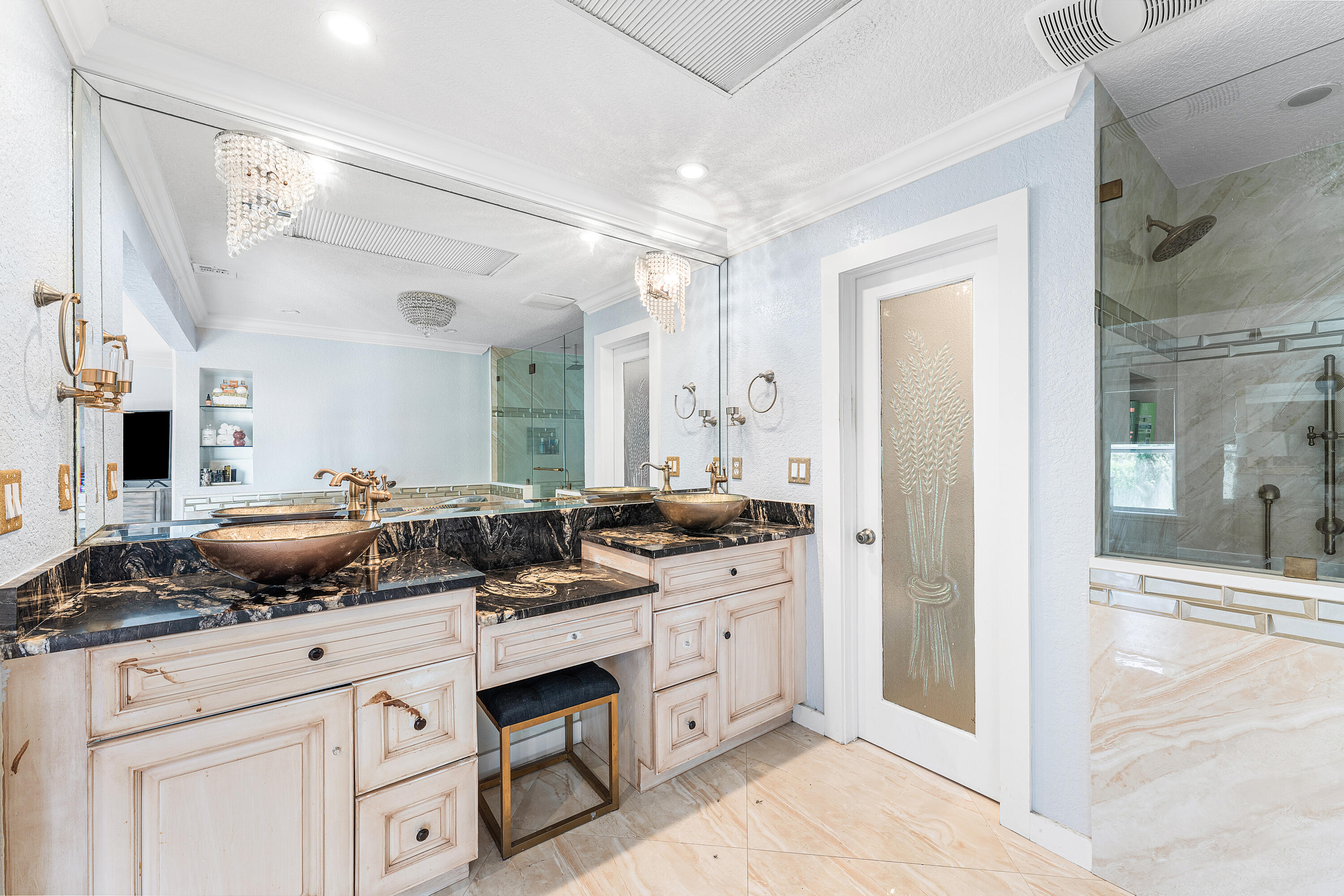 LEXINGTON I OF SHERBROOKE - Residential
