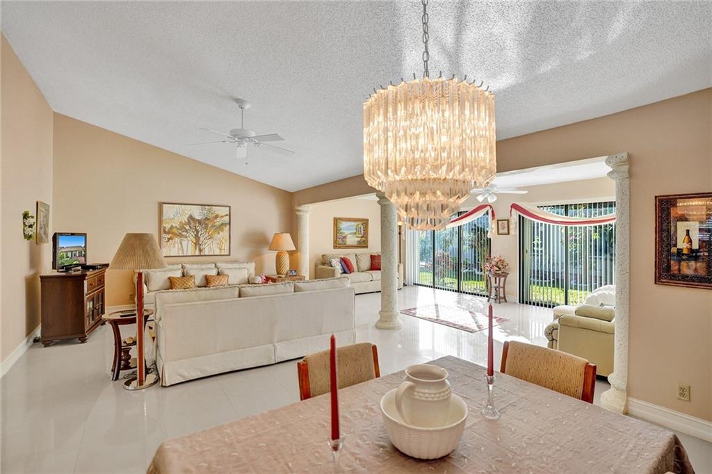 The Meadows Of Crystal La - Residential