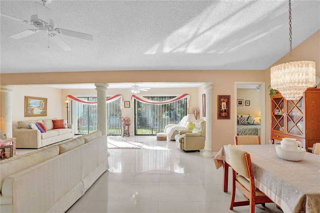 The Meadows Of Crystal La - Residential