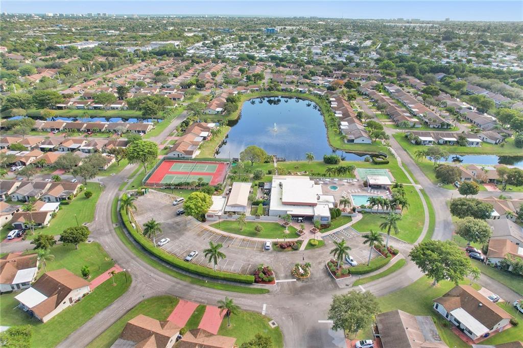 The Meadows Of Crystal La - Residential