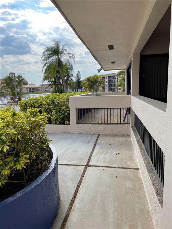 Sunrise Lakes - Residential