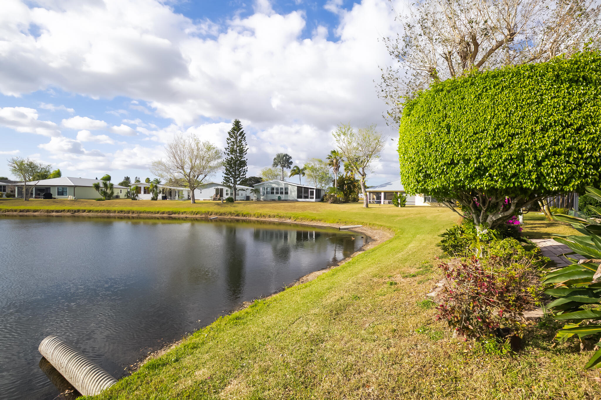 SPANISH LAKES FAIRWAYS NE PHASE - Residential