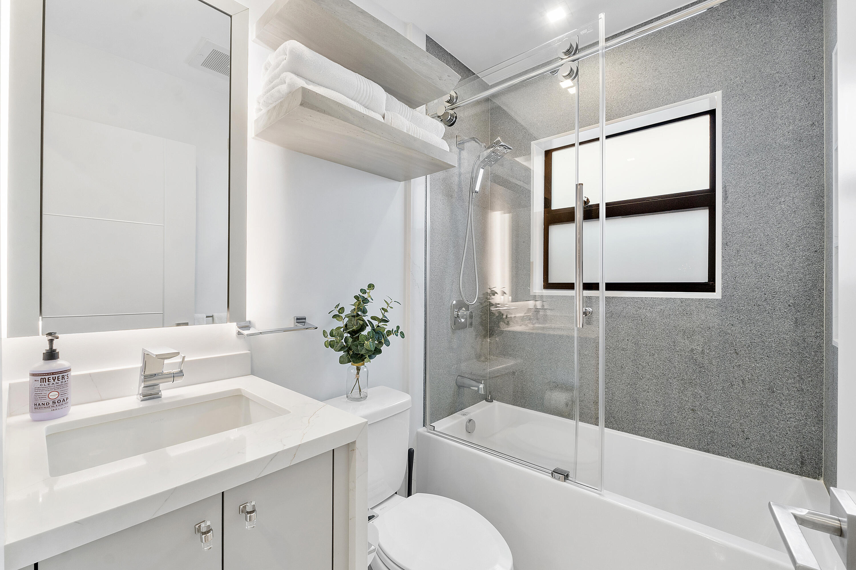 FLORANADA RIDGE SEC - Residential