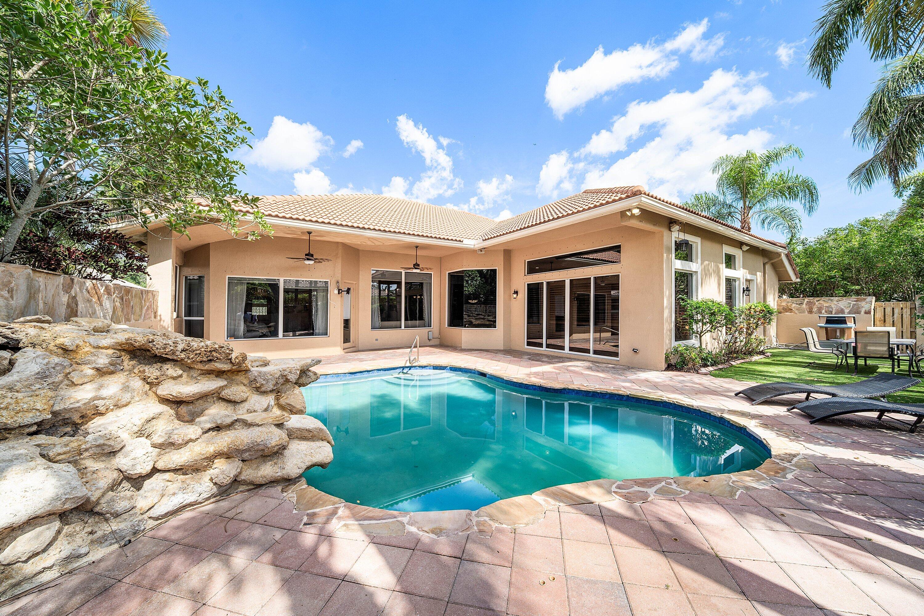 HERON BAY TWO - Residential