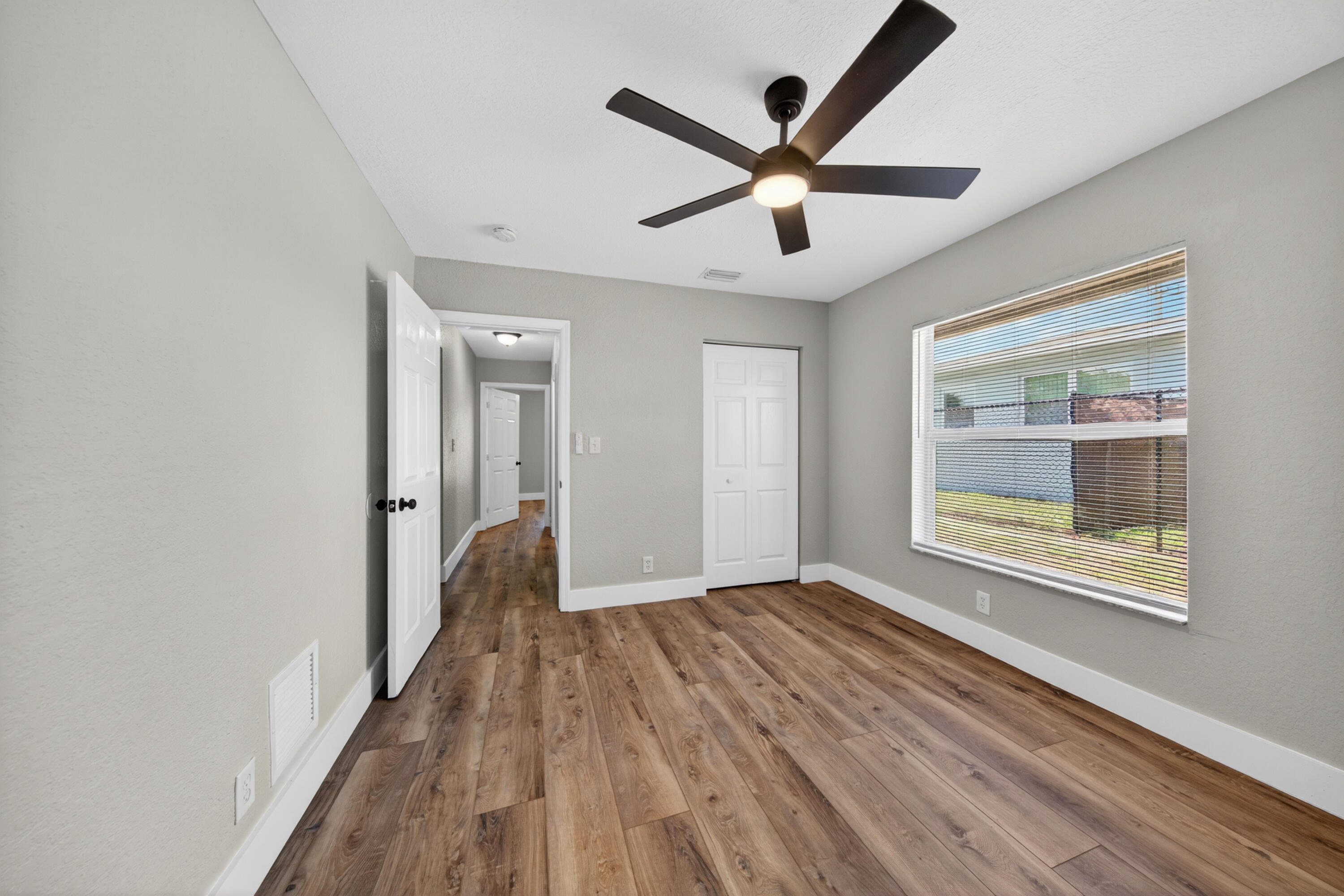 DELRAY TOWN OF - Residential Lease