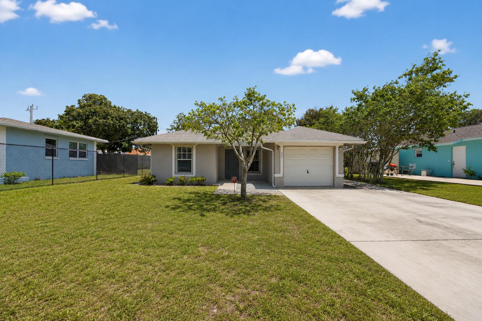 DELRAY TOWN OF - Residential Lease