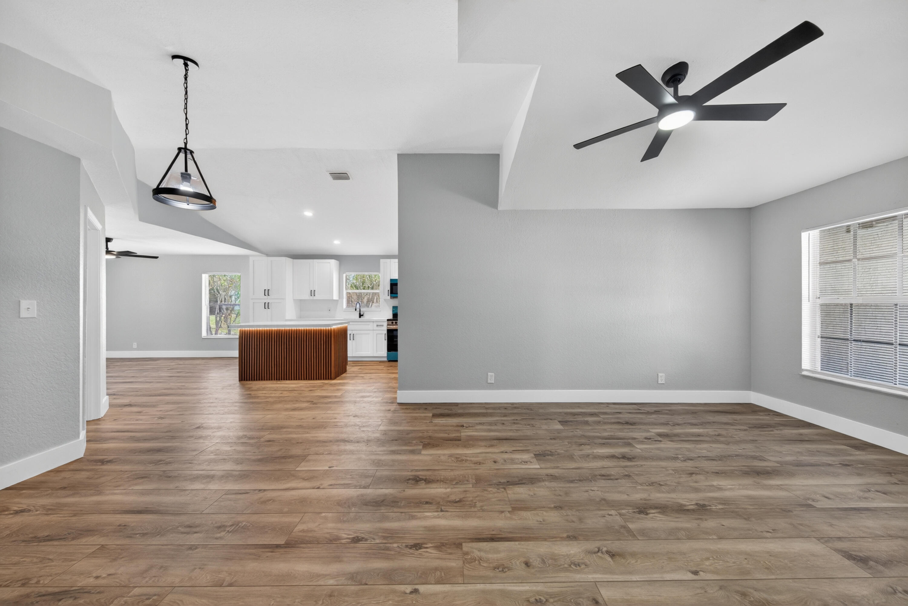DELRAY TOWN OF - Residential Lease