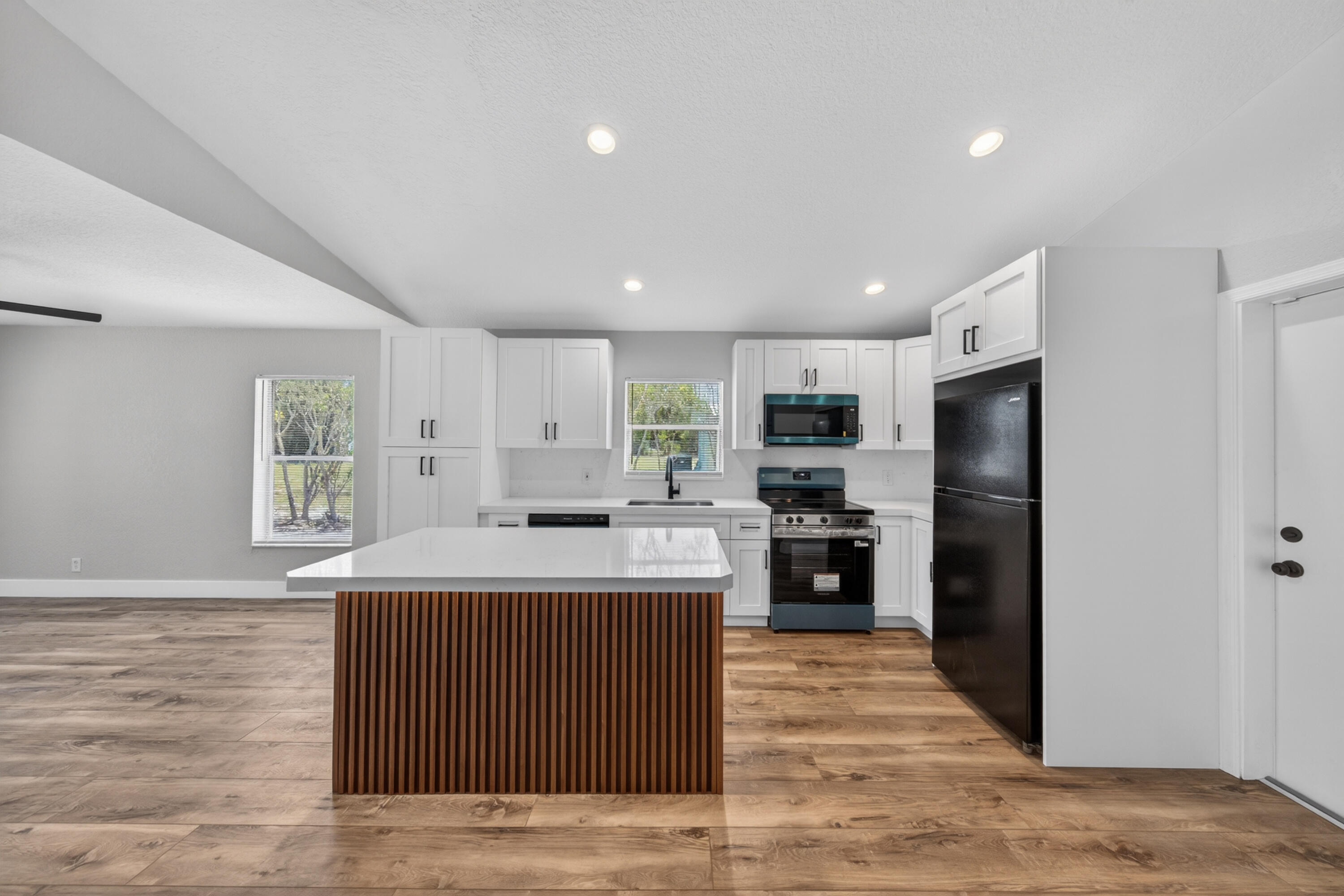 DELRAY TOWN OF - Residential Lease