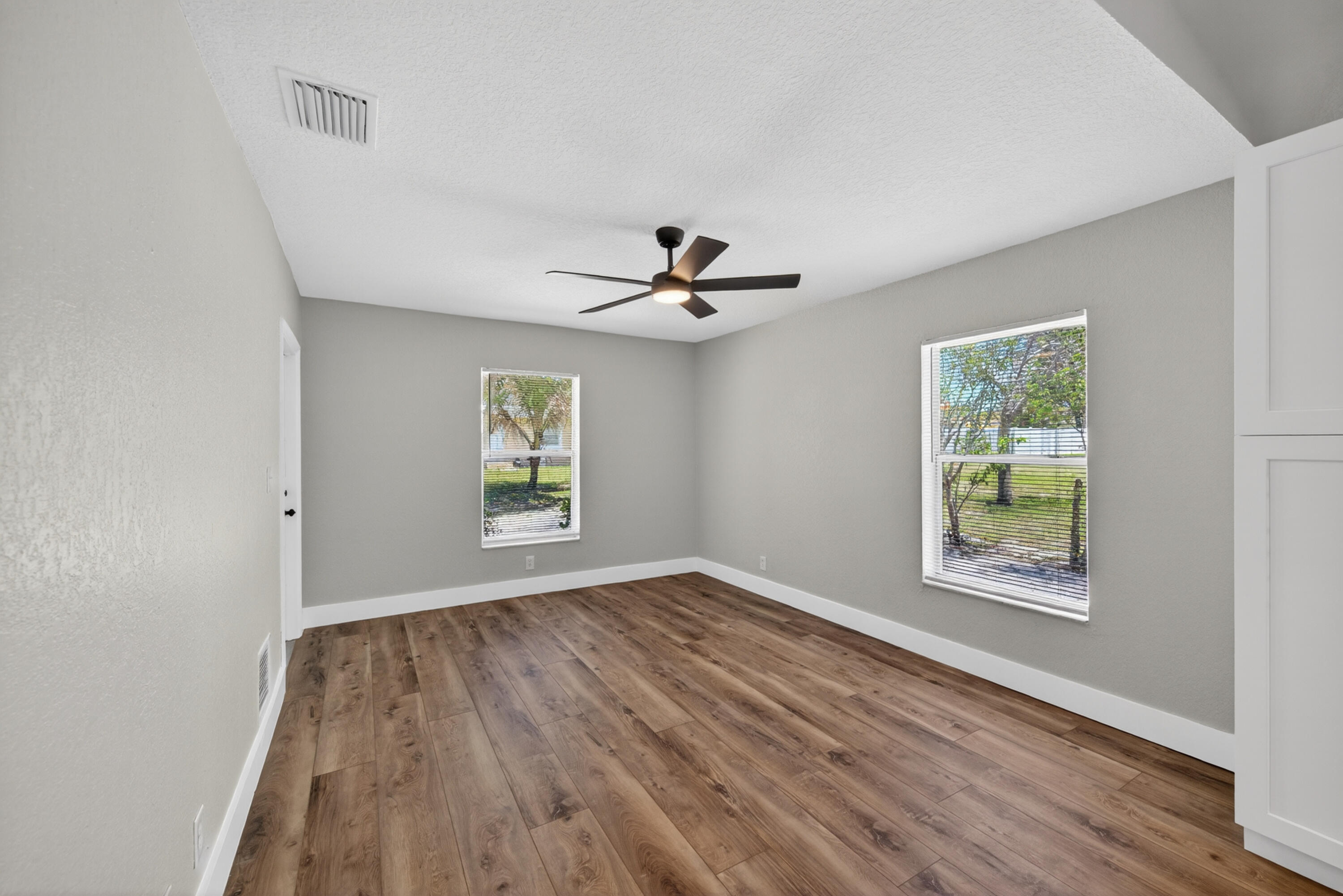 DELRAY TOWN OF - Residential Lease