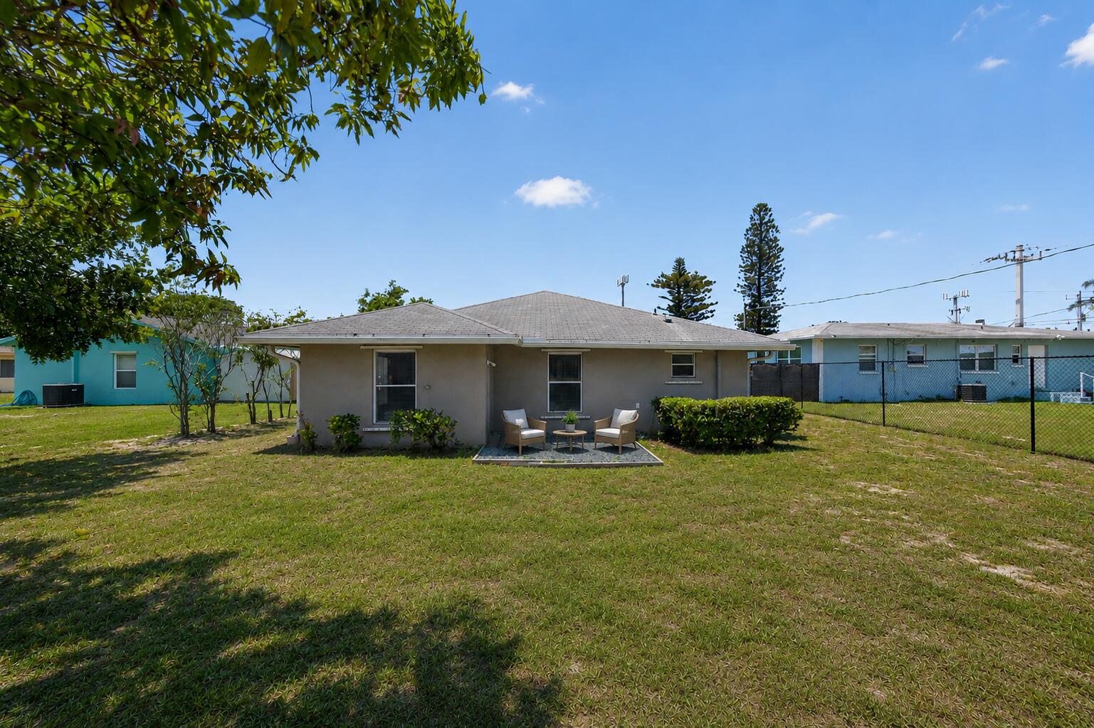 DELRAY TOWN OF - Residential Lease