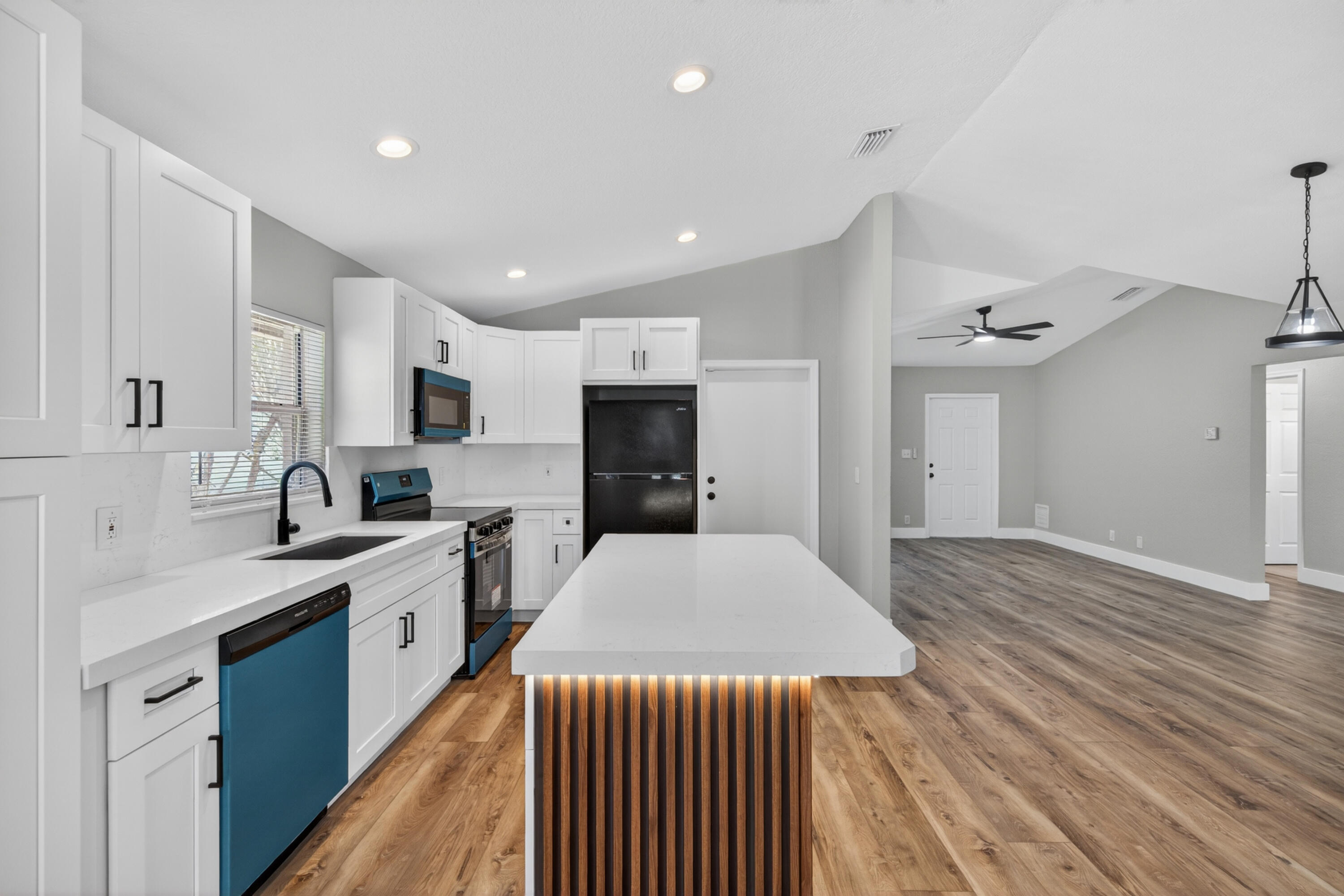 DELRAY TOWN OF - Residential Lease