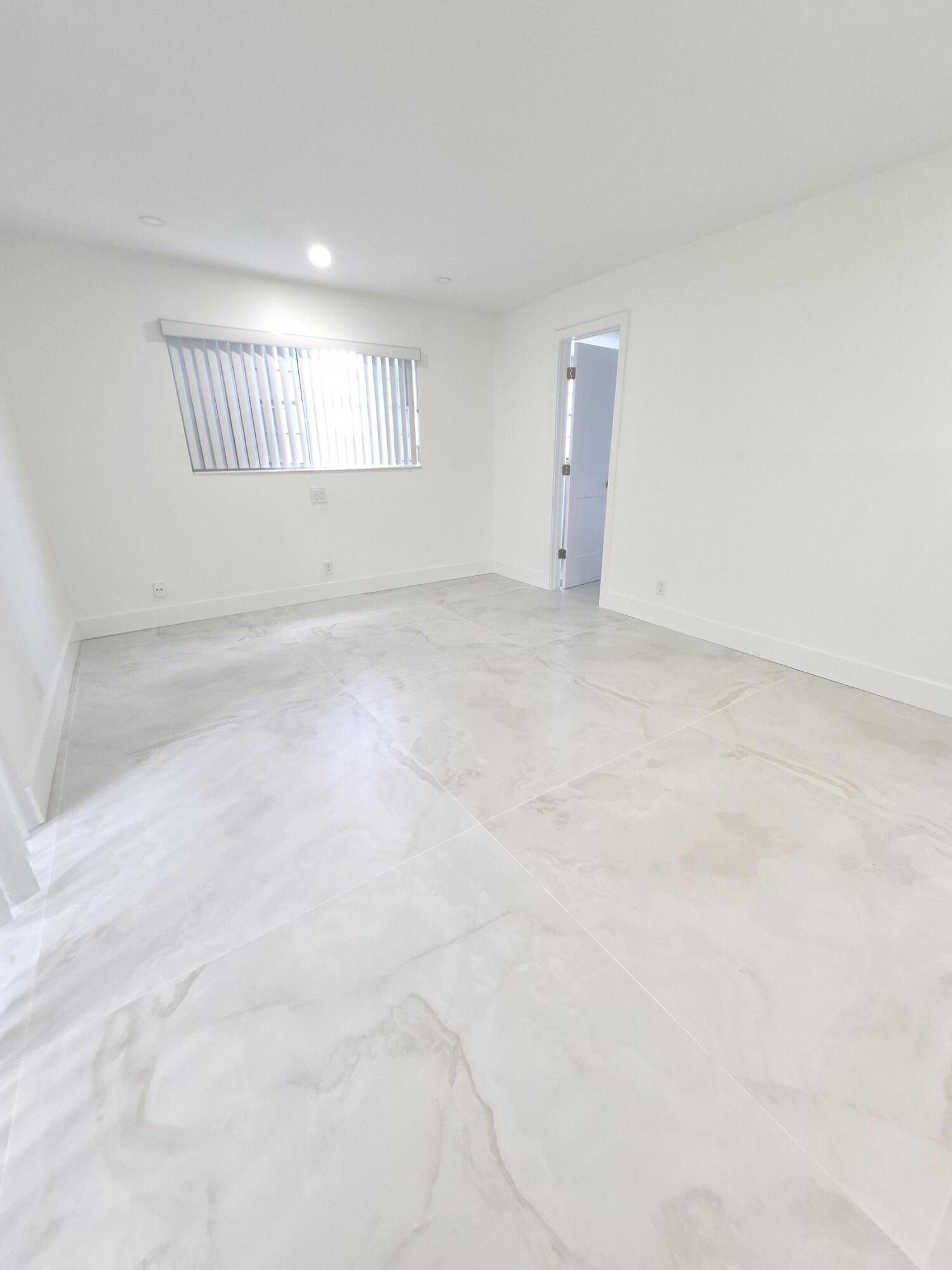 BEDFORD CONDO - Residential Lease