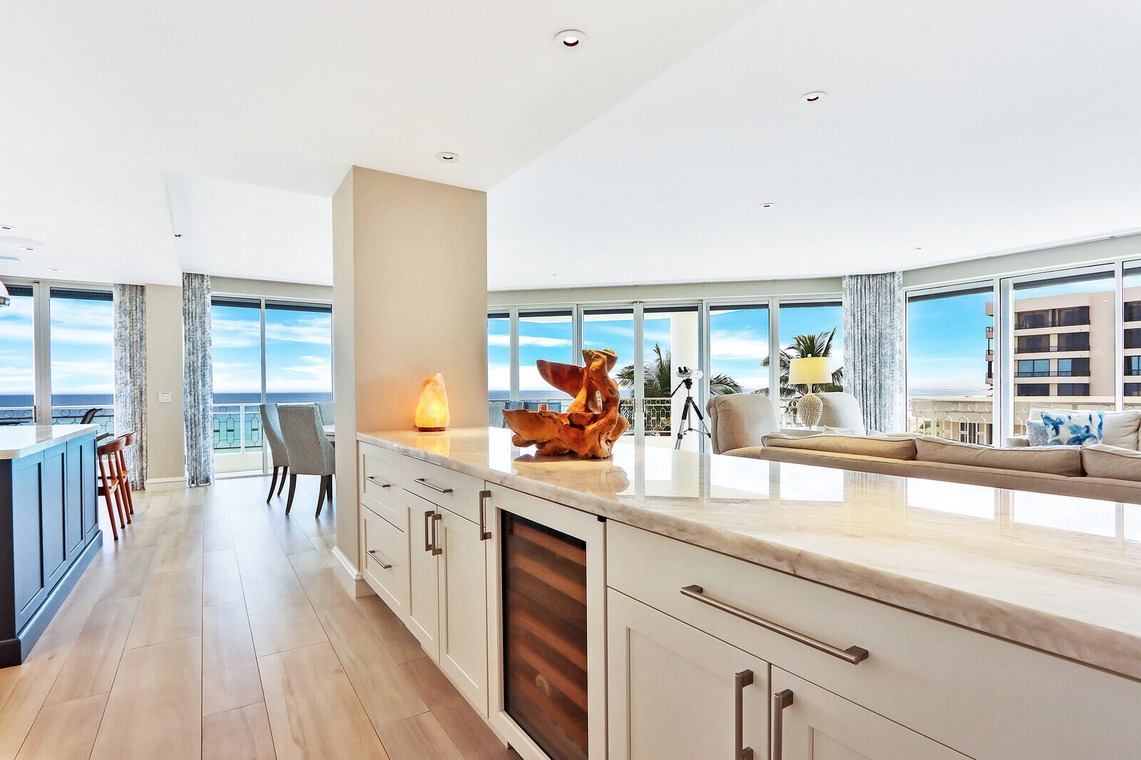 Claridge Condo - Residential