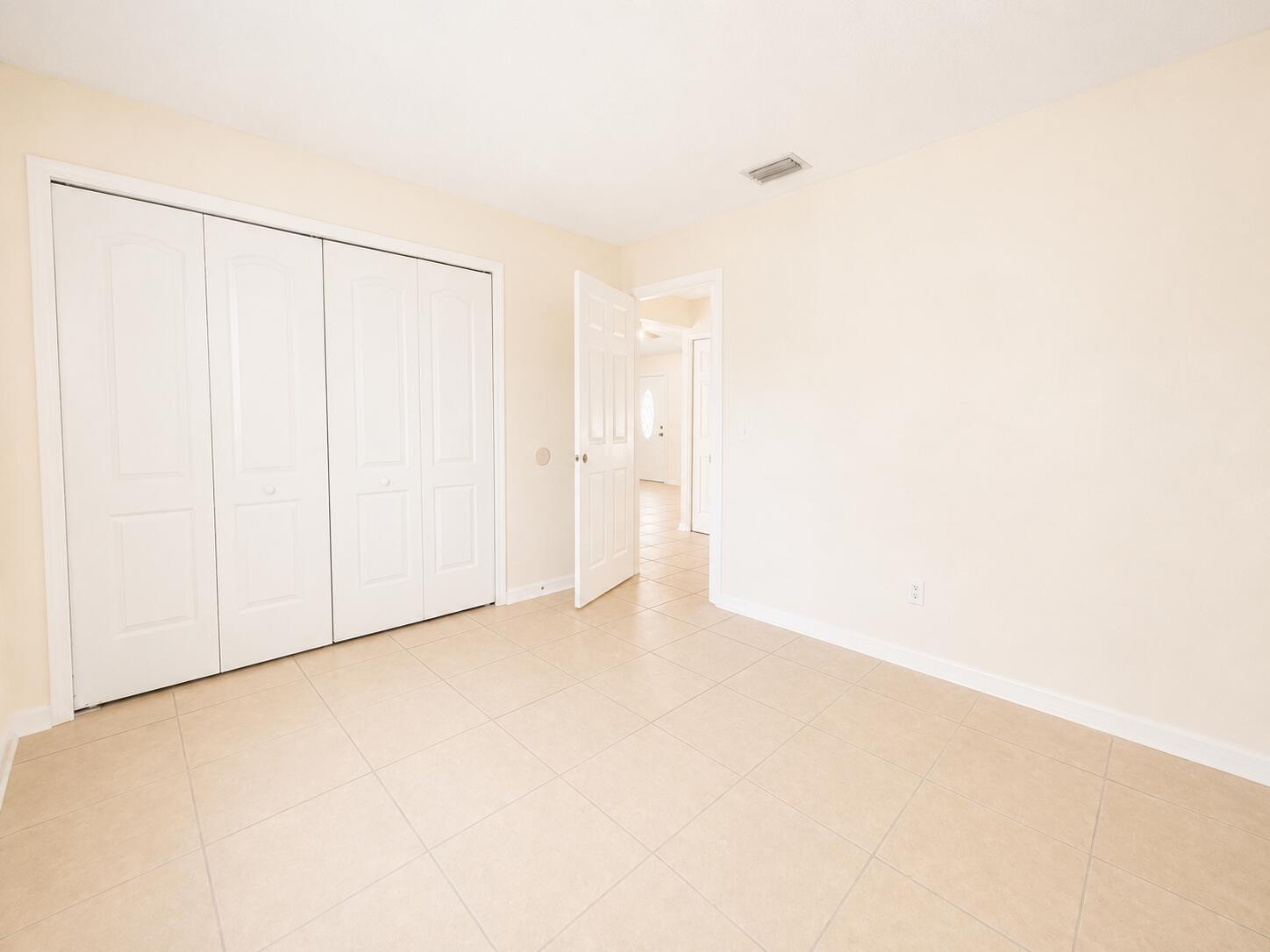 PORT ST LUCIE SECTION 14 - Residential Lease