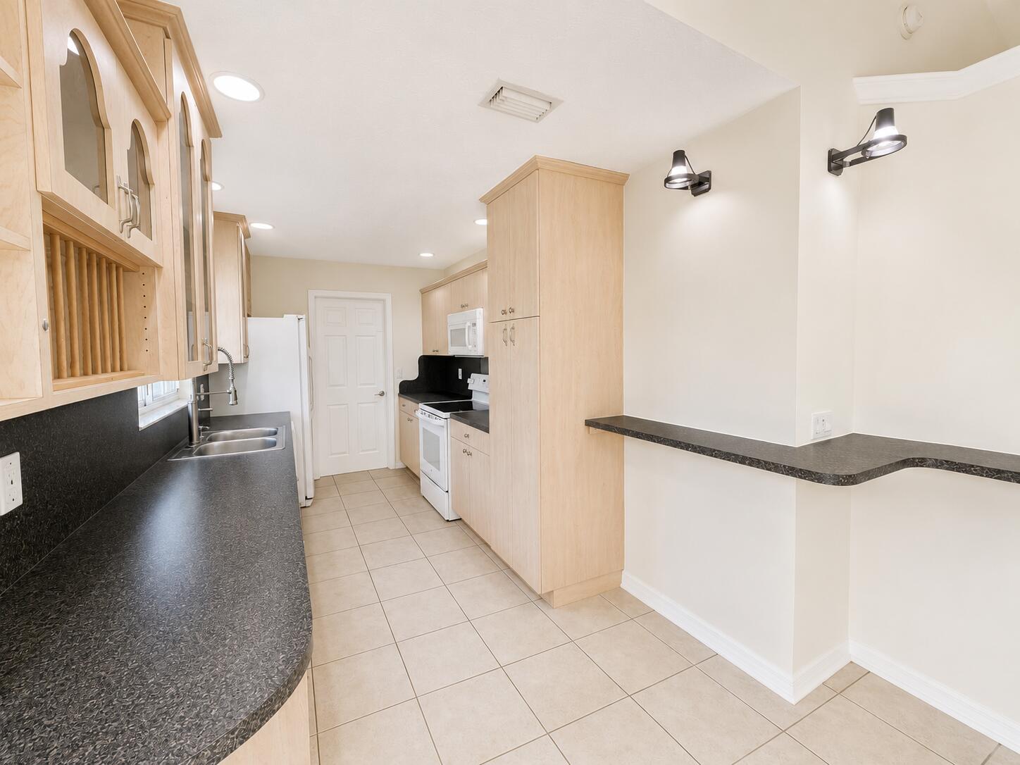 PORT ST LUCIE SECTION 14 - Residential Lease