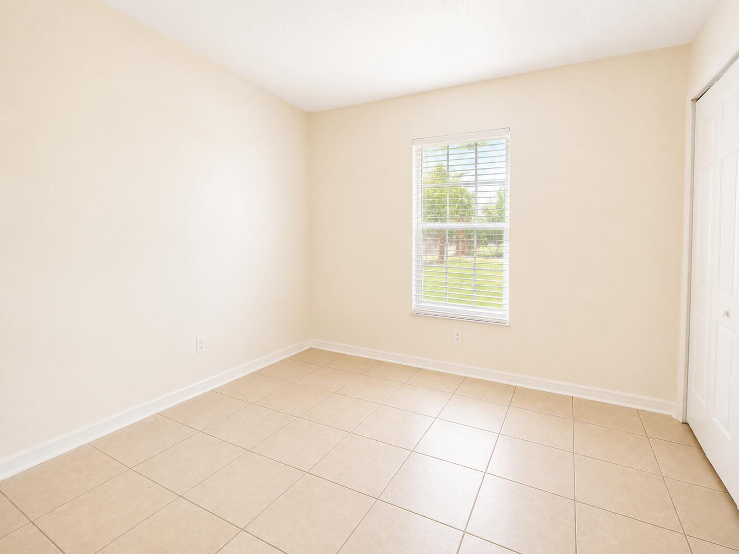 PORT ST LUCIE SECTION 14 - Residential Lease
