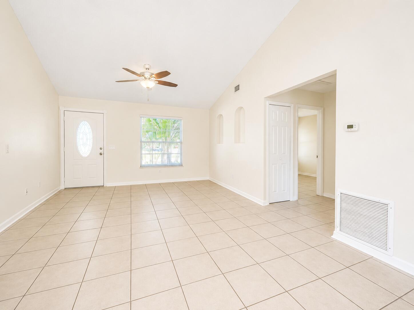 PORT ST LUCIE SECTION 14 - Residential Lease