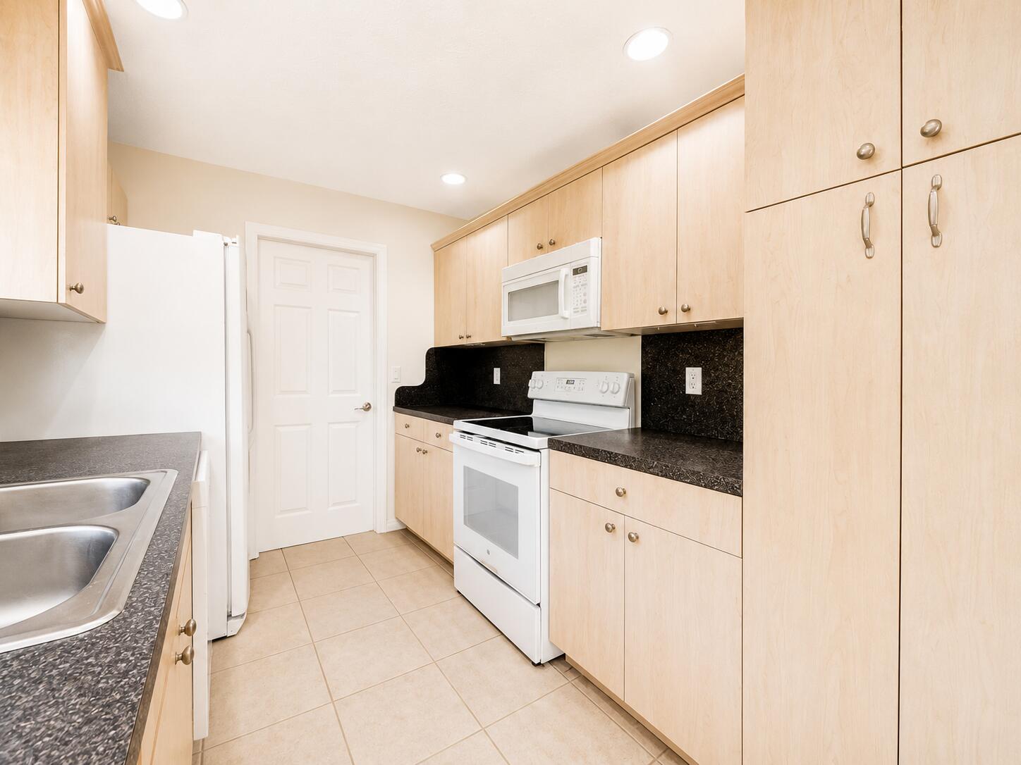 PORT ST LUCIE SECTION 14 - Residential Lease