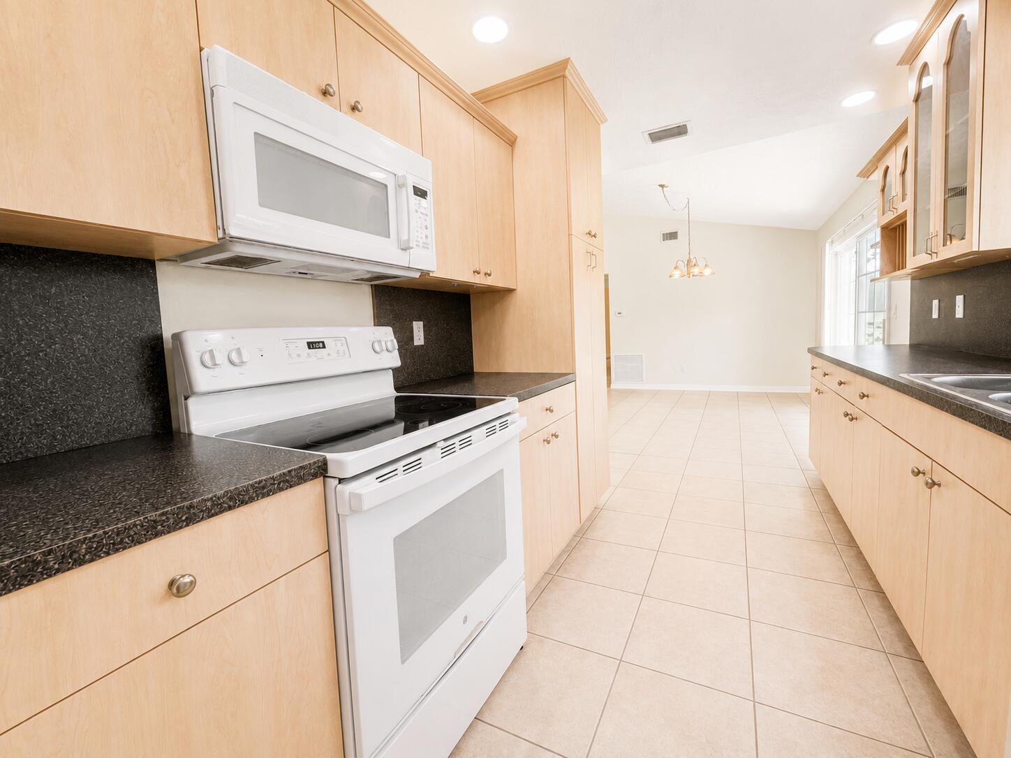 PORT ST LUCIE SECTION 14 - Residential Lease