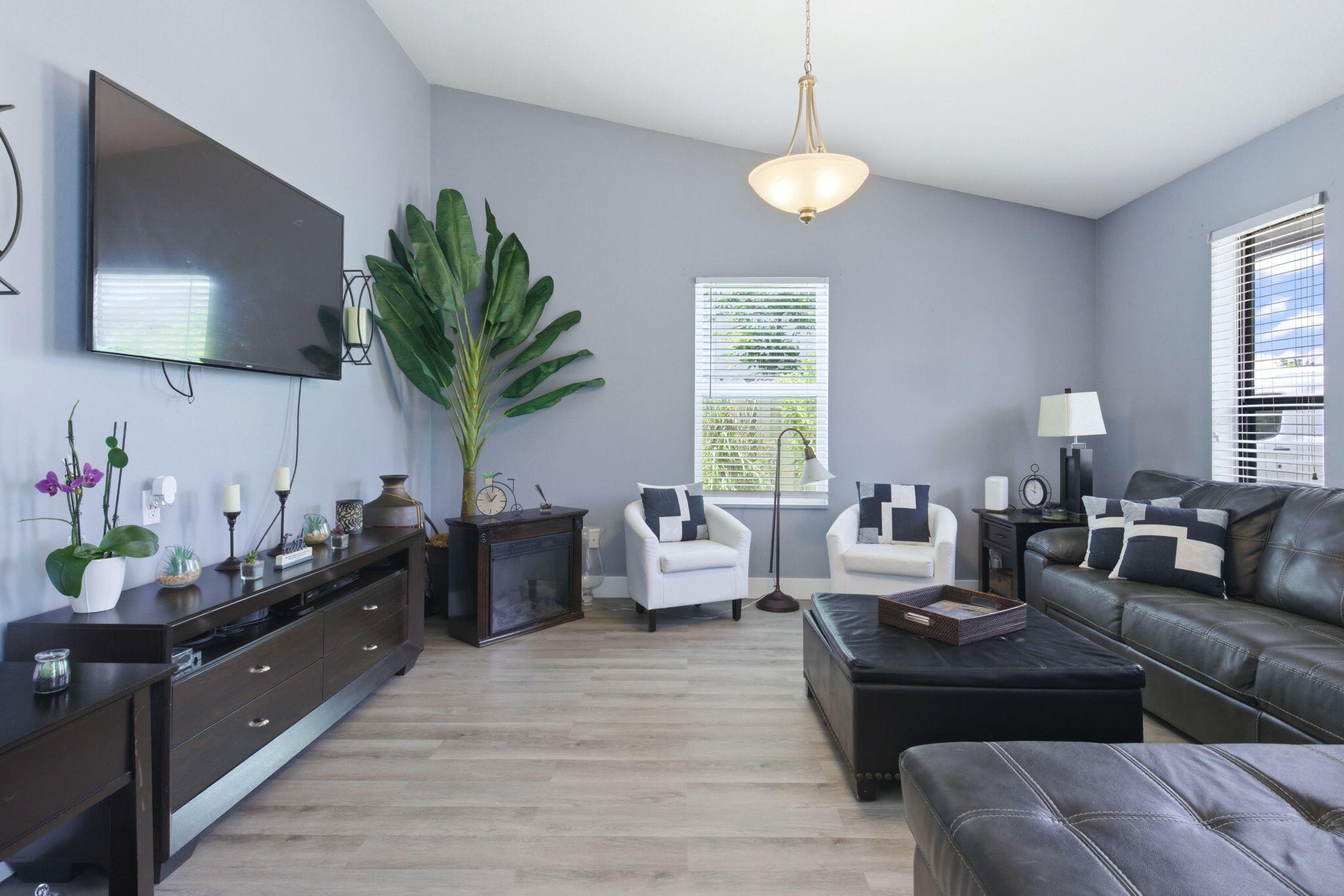 SANDALFOOT COVE SEC 11 - Residential