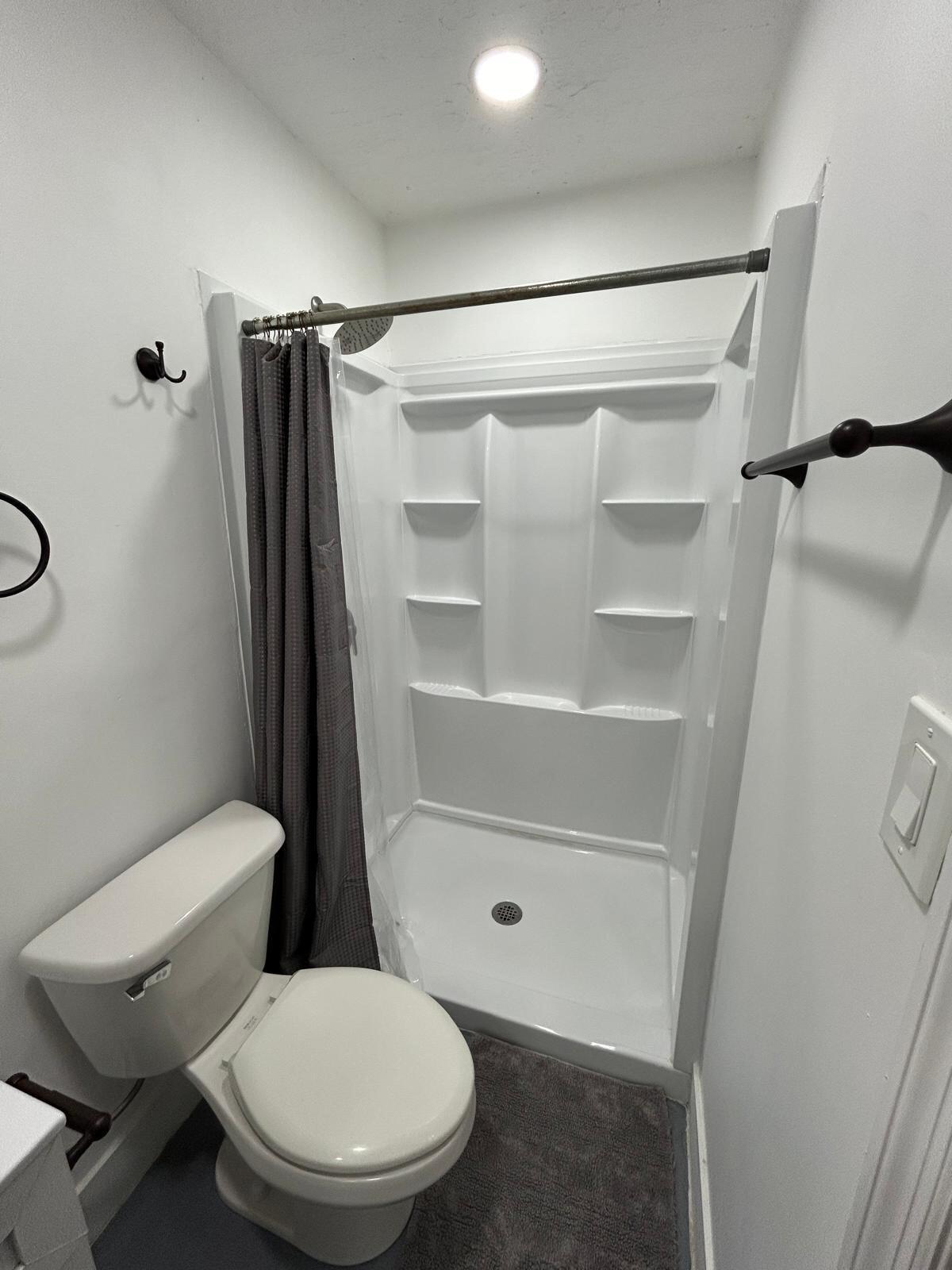 SANDALFOOT COVE SEC 11 - Residential