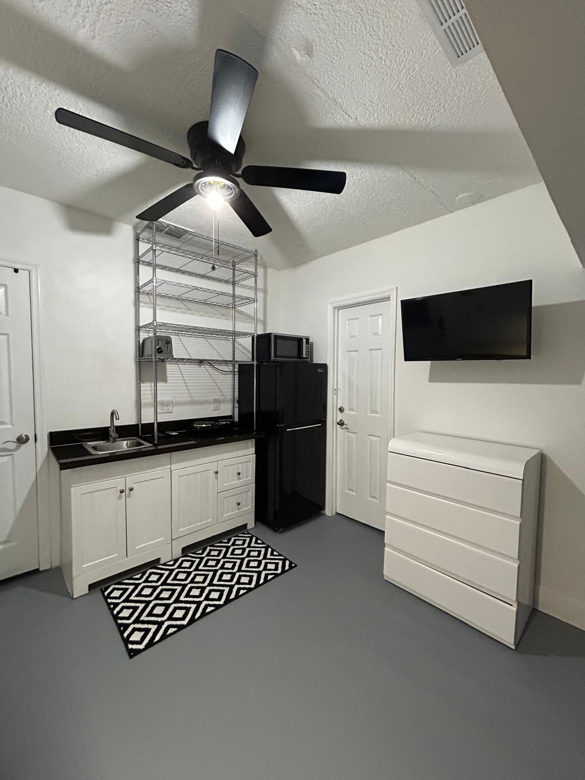 SANDALFOOT COVE SEC 11 - Residential