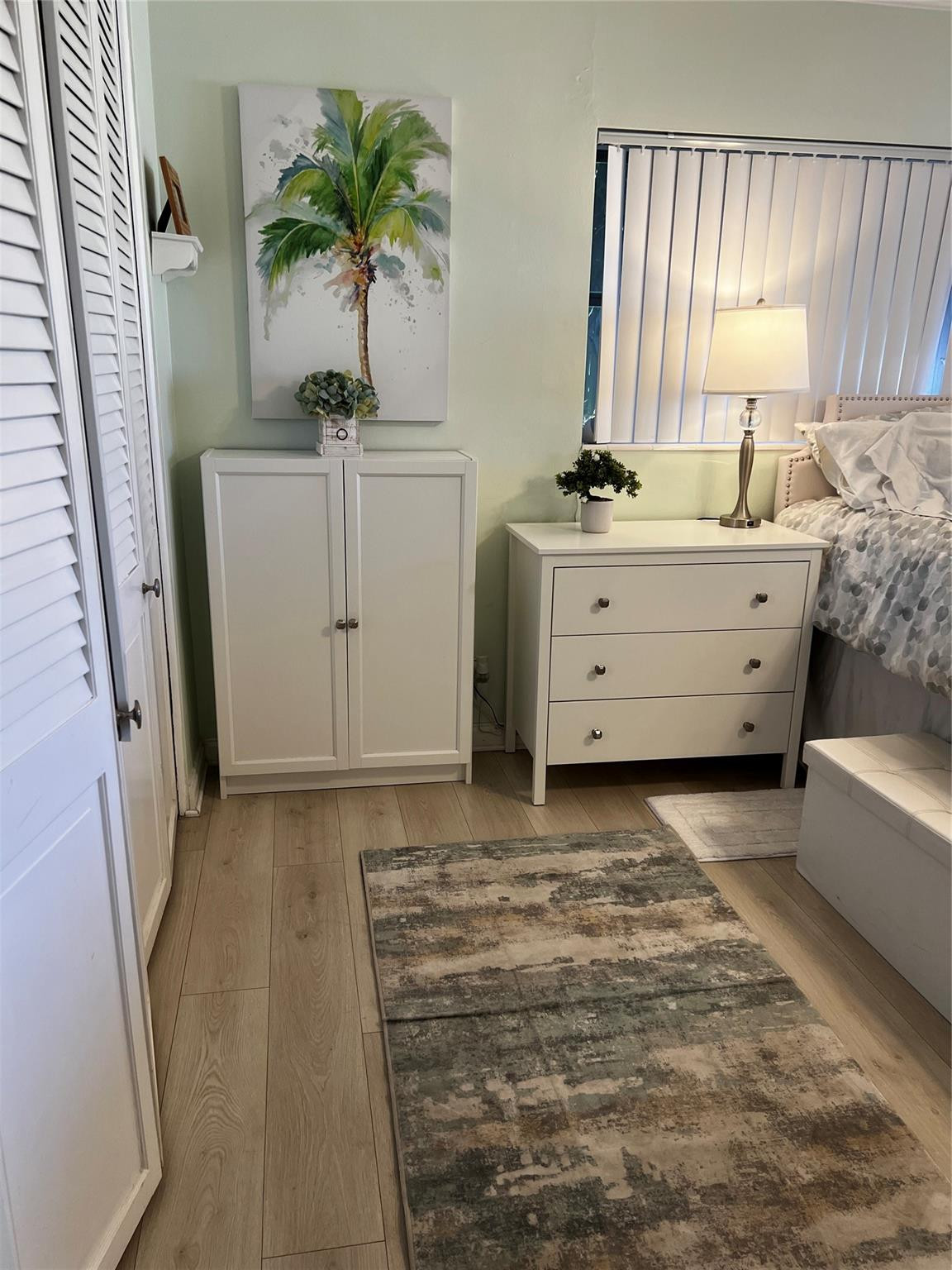 YACHT VIEW CONDO - Residential