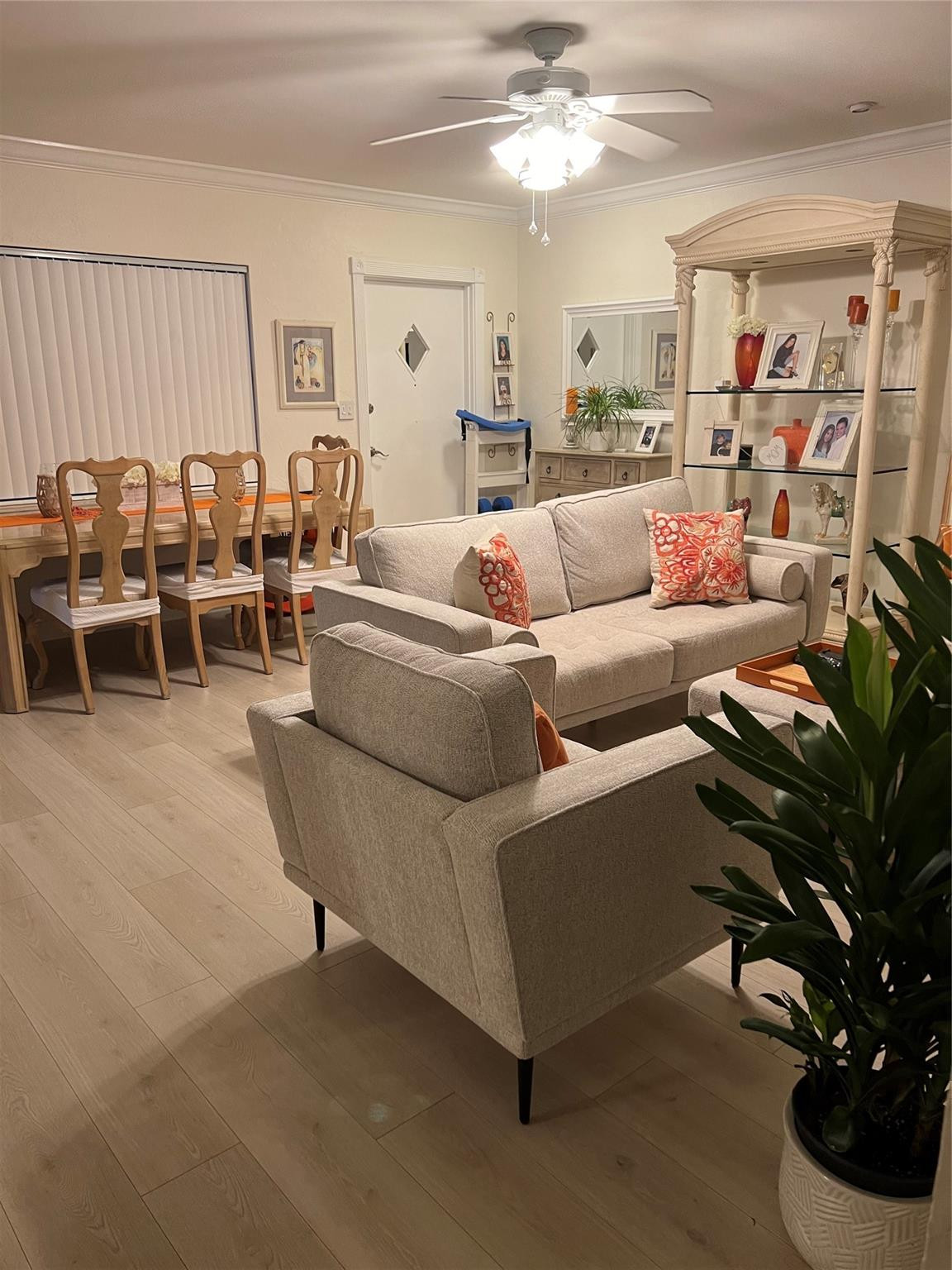 YACHT VIEW CONDO - Residential