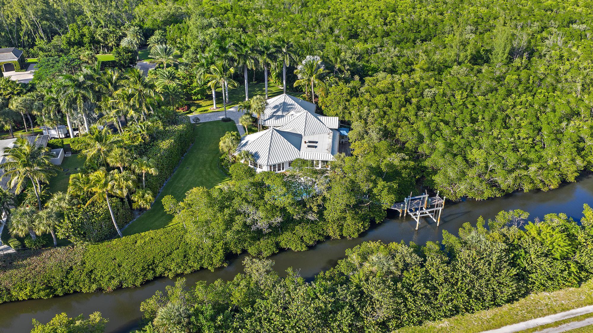 JUPITER ISLAND - Residential