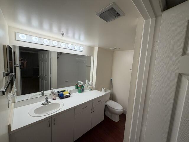 LAGUNA OF VERO BEACH - Residential Lease