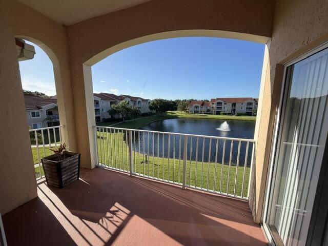 LAGUNA OF VERO BEACH - Residential Lease