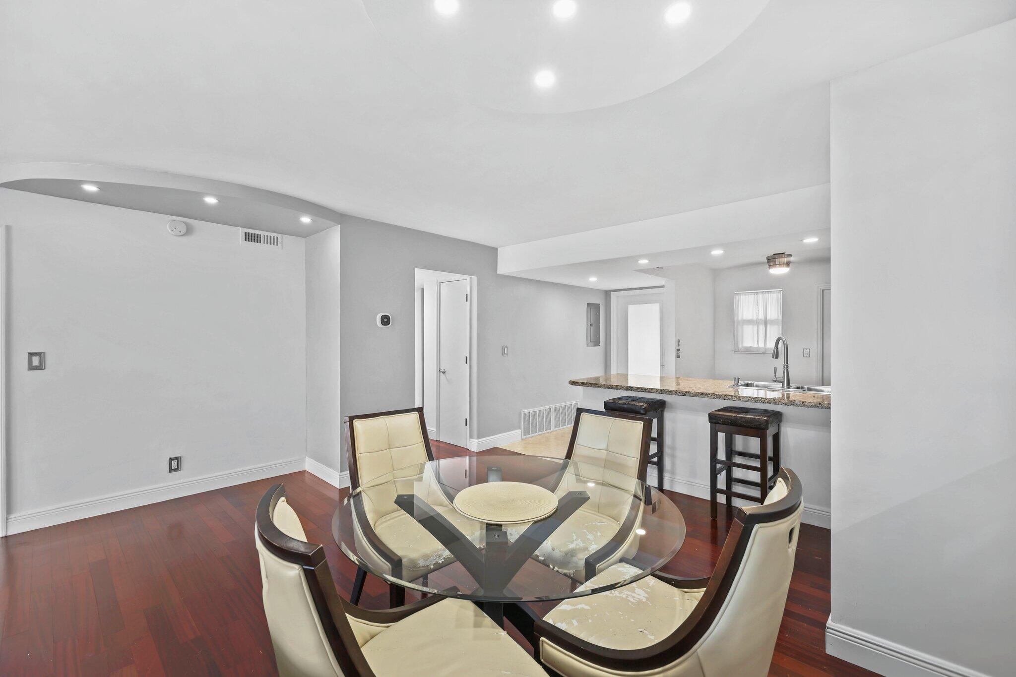 HERITAGE LANDINGS CONDO - Residential