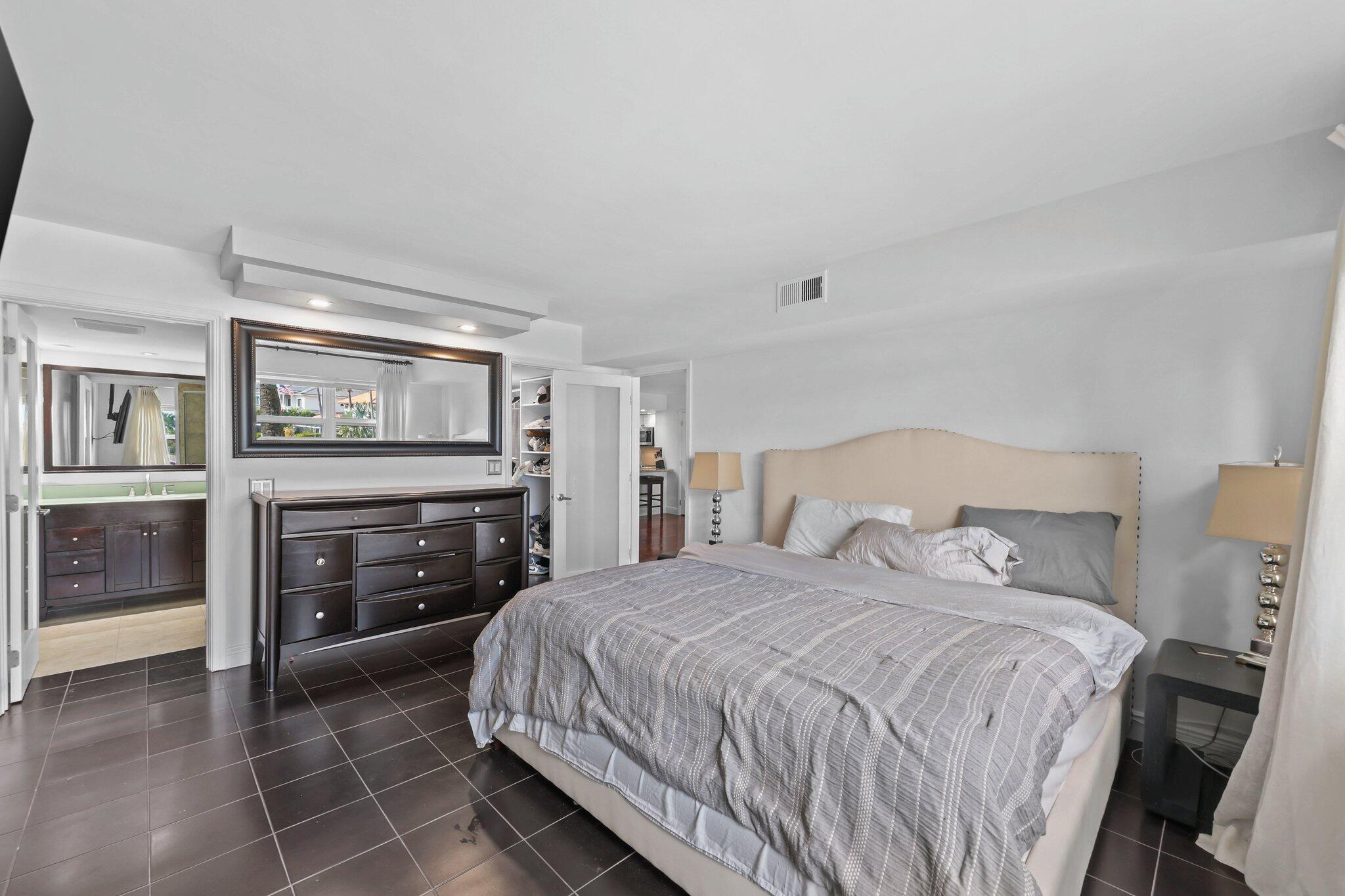 HERITAGE LANDINGS CONDO - Residential