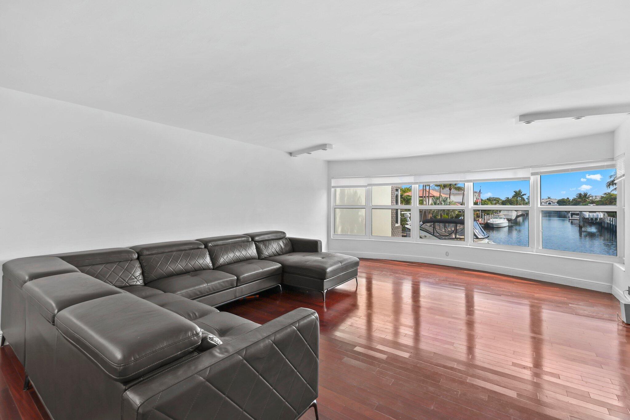 HERITAGE LANDINGS CONDO - Residential