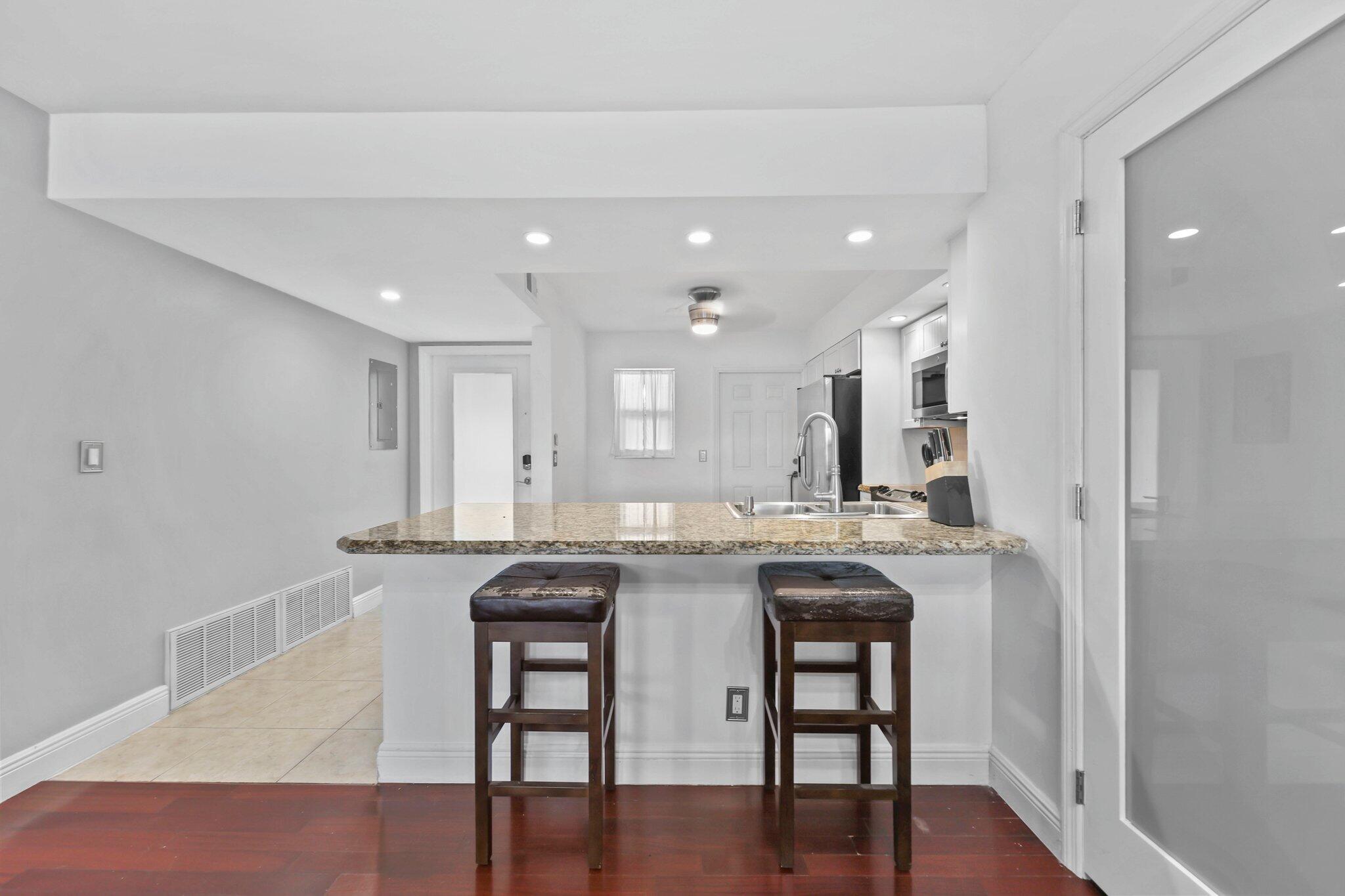 HERITAGE LANDINGS CONDO - Residential
