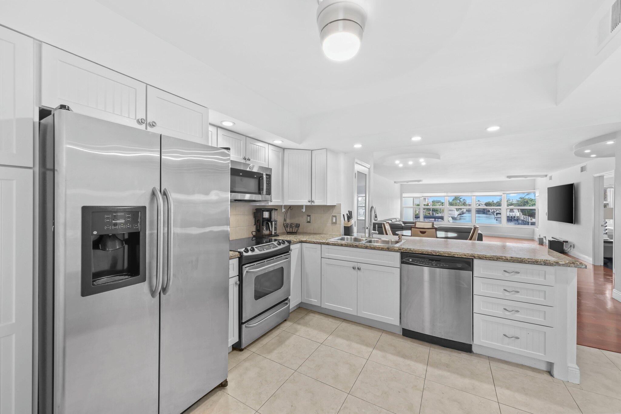 HERITAGE LANDINGS CONDO - Residential