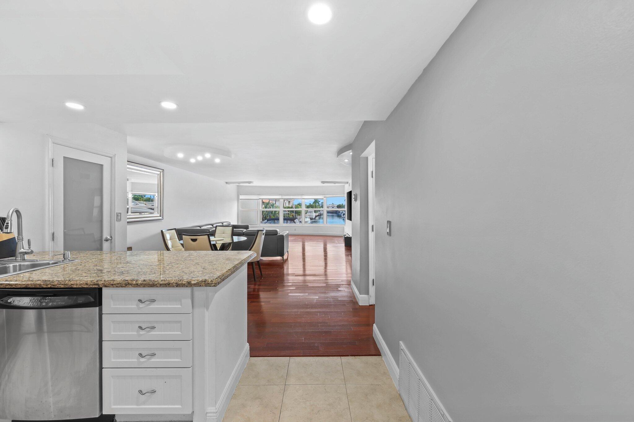 HERITAGE LANDINGS CONDO - Residential